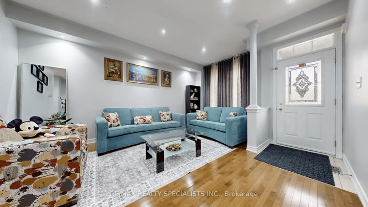 Photo 2 at 36 Totten Drive, Wellington, Brampton