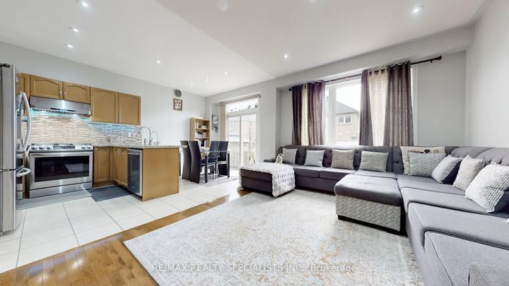 Photo 6 at 36 Totten Drive, Wellington, Brampton