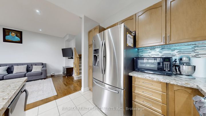 Photo 12 at 36 Totten Drive, Wellington, Brampton