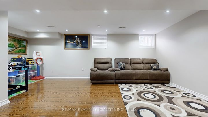 Photo 20 at 36 Totten Drive, Wellington, Brampton