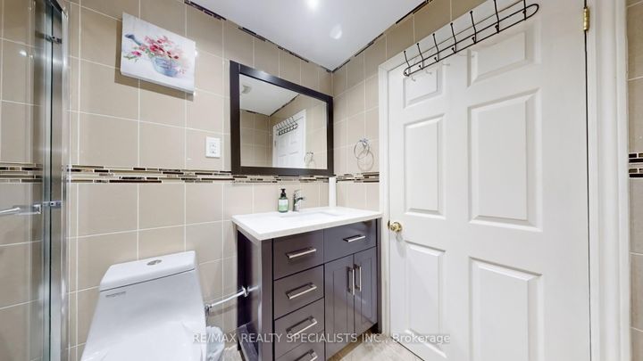 Photo 24 at 36 Totten Drive, Wellington, Brampton