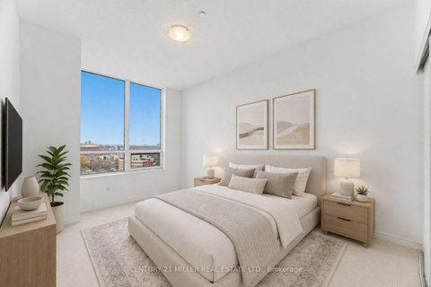 Photo 17 at Ph08 - 35 Saranac Boulevard, Lawrence, Toronto