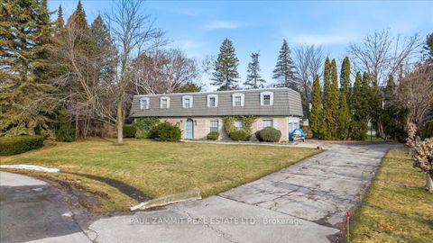 Photo 3 at 8 Lafayette Place, Bayview Glen, Markham