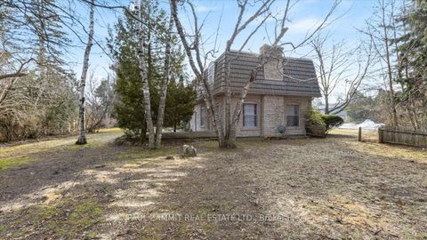 Photo 11 at 8 Lafayette Place, Bayview Glen, Markham