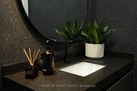 Photo 9 at 33 Thorndale Avenue, Kingsway South, Toronto