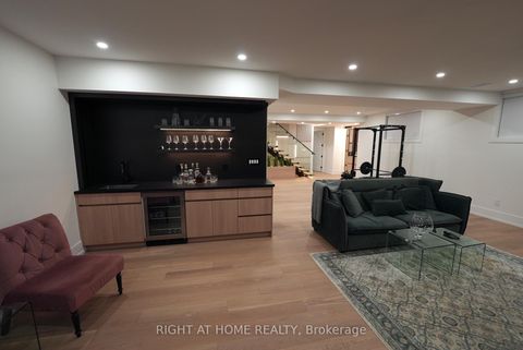 Photo 24 at 33 Thorndale Avenue, Kingsway South, Toronto