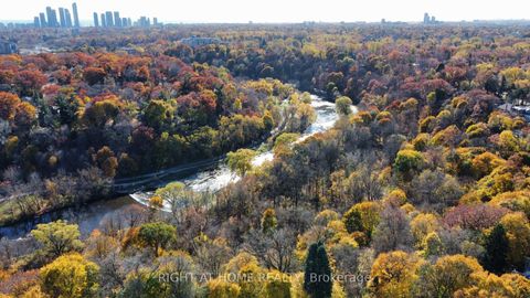 Photo 35 at 33 Thorndale Avenue, Kingsway South, Toronto
