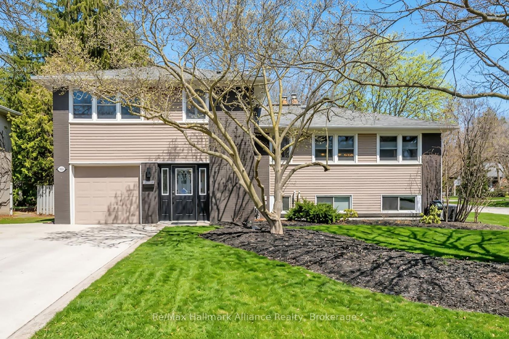 183 Westminster Drive, SW Southwest, Oakville 