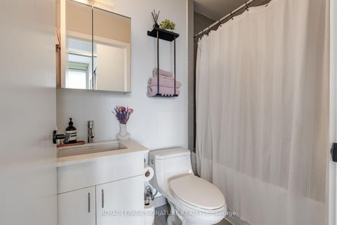 Photo 12 at 2503 - 426 University Avenue, University, Toronto