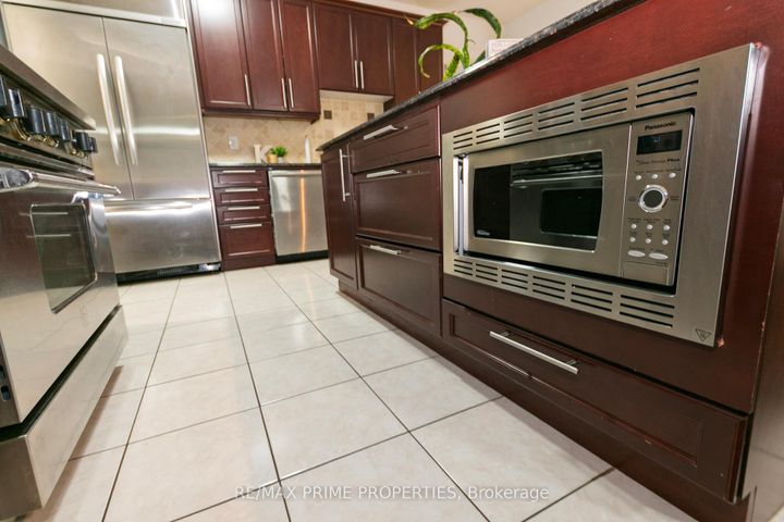 Photo 15 at 50 Gibbs Road, Northwest Brampton, Brampton