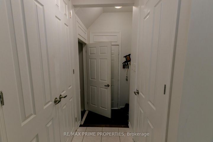 Photo 16 at 50 Gibbs Road, Northwest Brampton, Brampton