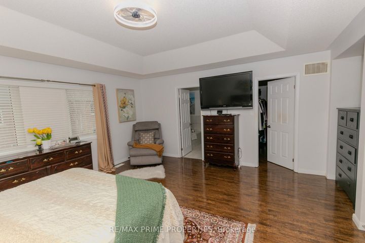 Photo 18 at 50 Gibbs Road, Northwest Brampton, Brampton