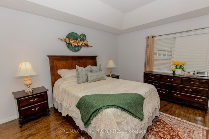 Photo 19 at 50 Gibbs Road, Northwest Brampton, Brampton