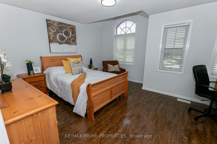 Photo 30 at 50 Gibbs Road, Northwest Brampton, Brampton