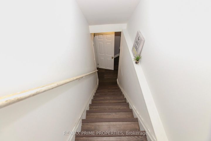 Photo 33 at 50 Gibbs Road, Northwest Brampton, Brampton