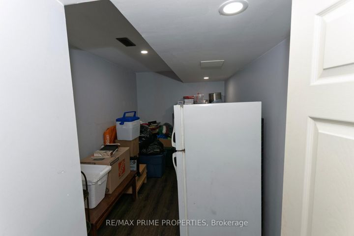 Photo 43 at 50 Gibbs Road, Northwest Brampton, Brampton