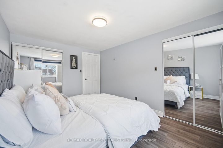 Photo 19 at 19 - 6780 Formentera Avenue, Meadowvale, Mississauga