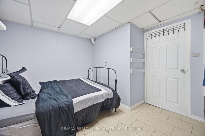 Photo 28 at 19 - 6780 Formentera Avenue, Meadowvale, Mississauga