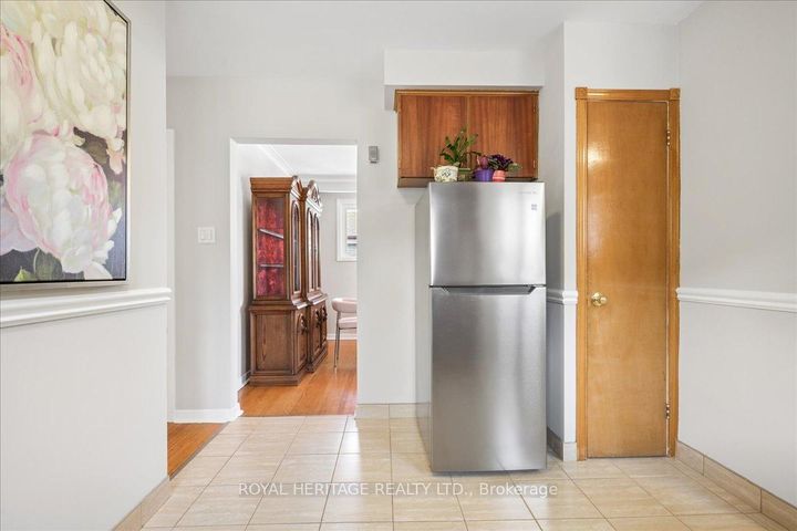 Photo 14 at 297 Driftwood Avenue, Black Creek, Toronto