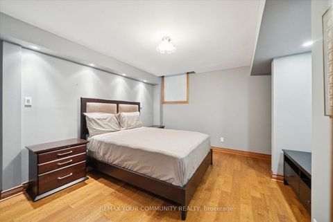 Photo 33 at 8 Old Park Lane, Bayview Hill, Richmond Hill