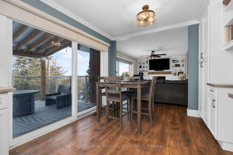 Photo 3 at 12 Peacock Lane, Allandale Heights, Barrie