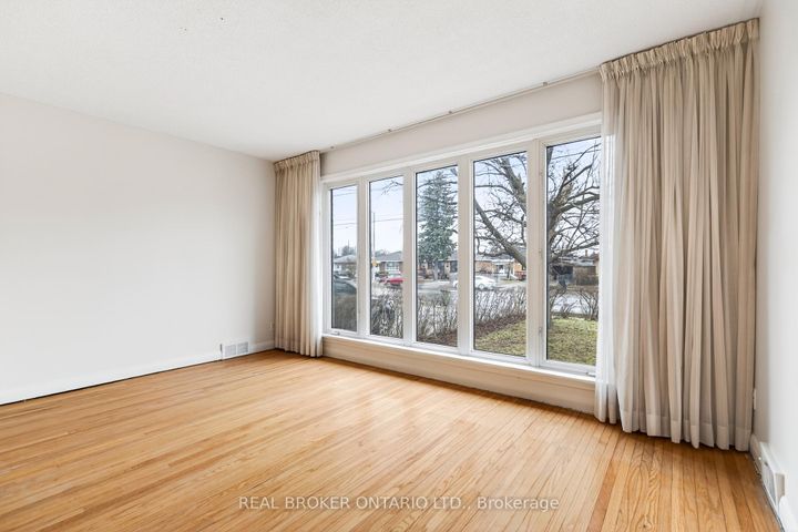 Photo 5 at 141 Ellesmere Road, Maryvale, Toronto