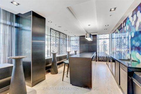 Photo 20 at 403 - 199 Richmond Street W, Waterfront Communities C1, Toronto