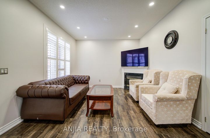 Photo 9 at 116 Emery Hill Boulevard, Berczy, Markham