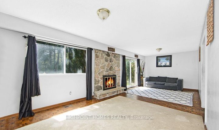 Photo 15 at 1870 Rosefield Road, Liverpool, Pickering