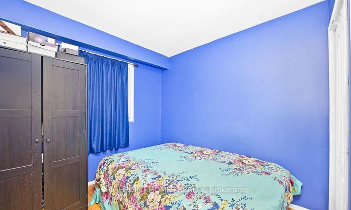 Photo 16 at 1870 Rosefield Road, Liverpool, Pickering