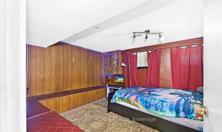 Photo 22 at 1870 Rosefield Road, Liverpool, Pickering