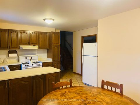 Photo 6 at 125 Sentinel Road, York University Heights, Toronto