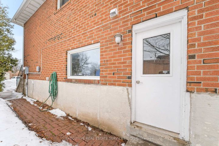 Photo 26 at 44 Lakecrest Trail, Heart Lake West, Brampton