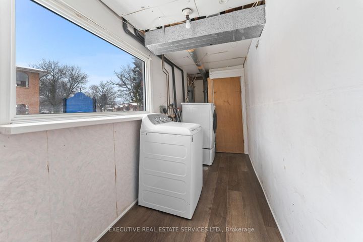 Photo 29 at 44 Lakecrest Trail, Heart Lake West, Brampton