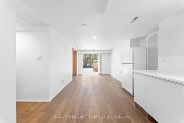 Photo 37 at 44 Lakecrest Trail, Heart Lake West, Brampton