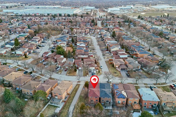 Photo 44 at 44 Lakecrest Trail, Heart Lake West, Brampton