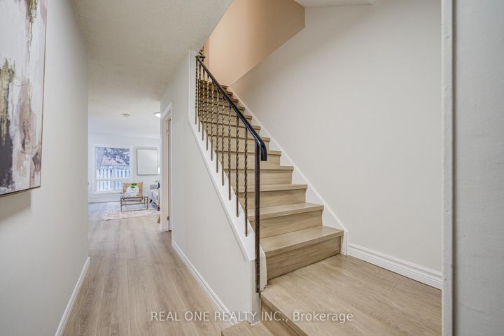Photo 1 at 81 Elsa Vine Way, Bayview Village, Toronto