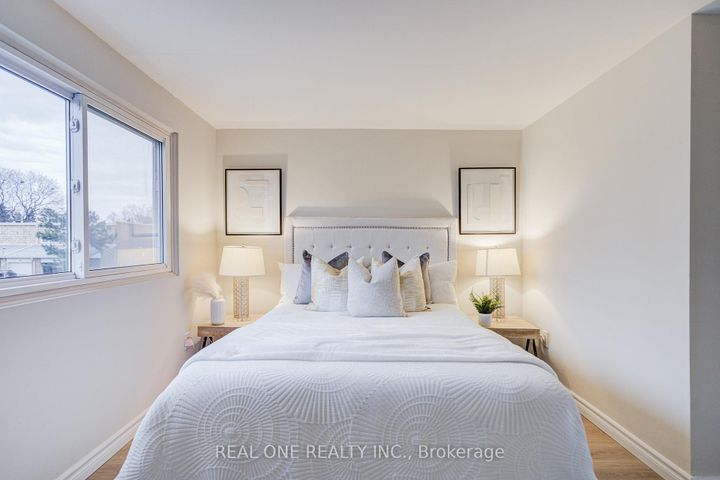 Photo 21 at 81 Elsa Vine Way, Bayview Village, Toronto