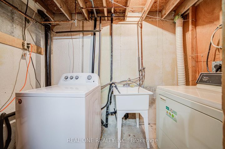 Photo 31 at 81 Elsa Vine Way, Bayview Village, Toronto