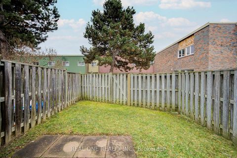 Photo 34 at 81 Elsa Vine Way, Bayview Village, Toronto