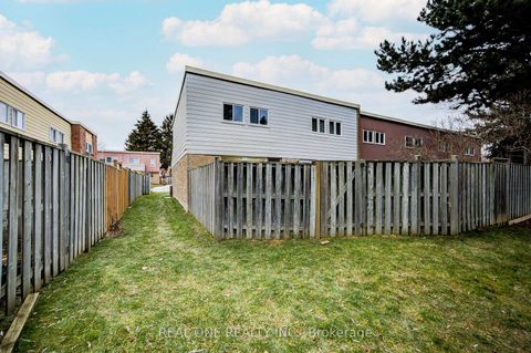 Photo 36 at 81 Elsa Vine Way, Bayview Village, Toronto