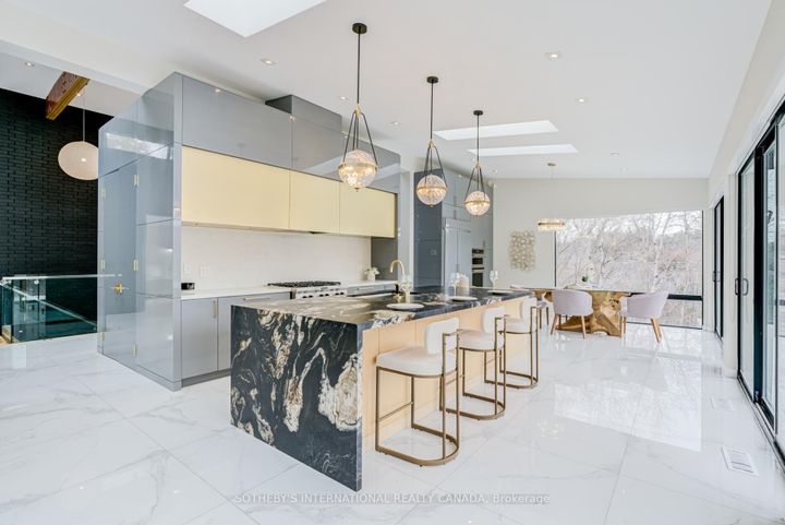 Photo 9 at 4599 Langstaff Road, East Woodbridge, Vaughan