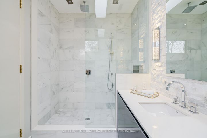 Photo 17 at 4599 Langstaff Road, East Woodbridge, Vaughan