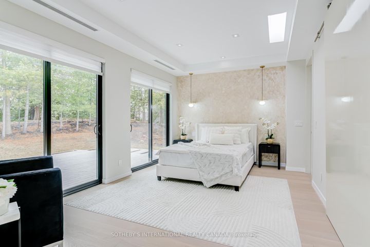 Photo 18 at 4599 Langstaff Road, East Woodbridge, Vaughan