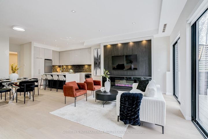 Photo 21 at 4599 Langstaff Road, East Woodbridge, Vaughan