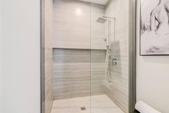 Photo 34 at 4599 Langstaff Road, East Woodbridge, Vaughan