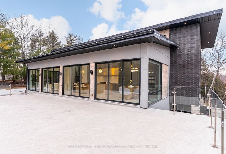 Photo 42 at 4599 Langstaff Road, East Woodbridge, Vaughan