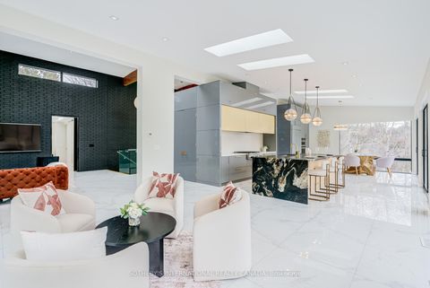 Photo 8 at 4599 Langstaff Road, East Woodbridge, Vaughan