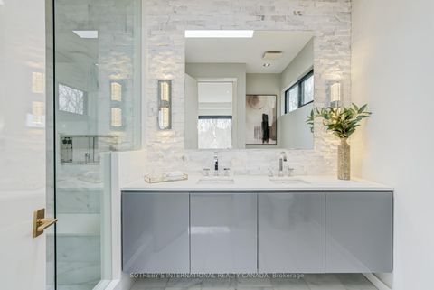 Photo 16 at 4599 Langstaff Road, East Woodbridge, Vaughan