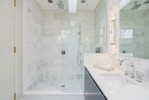 Photo 17 at 4599 Langstaff Road, East Woodbridge, Vaughan